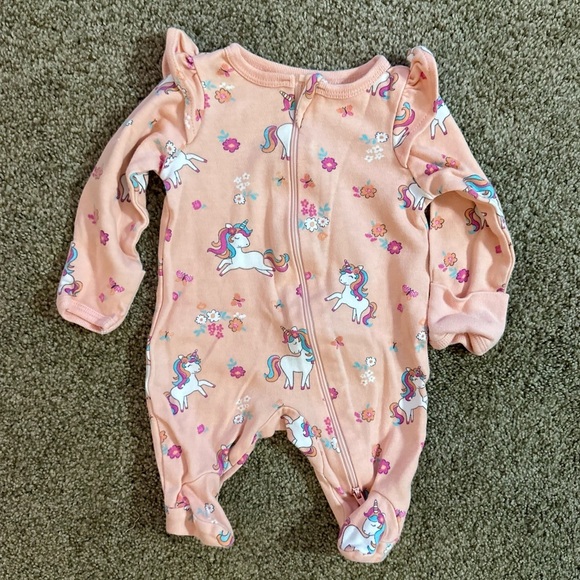 Newborn Baby Girl Sleep N Play Ultra Soft Unicorn Zip Footies EUC - Picture 7 of 7
